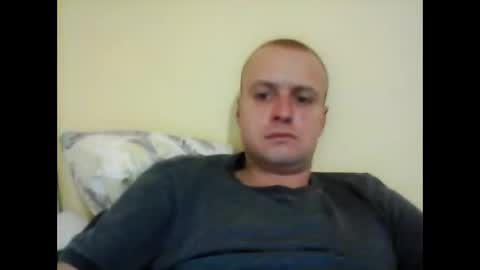 andrew3356577 online show from October 26, 2025, 3:40 pm