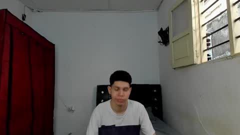 andrew_2811 online show from February 21, 2026, 10:44 pm