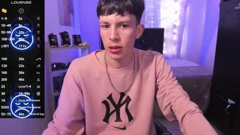 andrew_angels online show from December 3, 2024, 12:49 pm