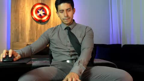 Snapshot of andrew_elliot chatting on December 3, 2024, 6:26 am Andrew online show from December 3, 2024, 6:26 am