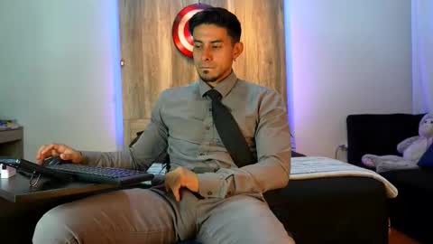 Andrew online show from March 4, 2026, 2:39 am