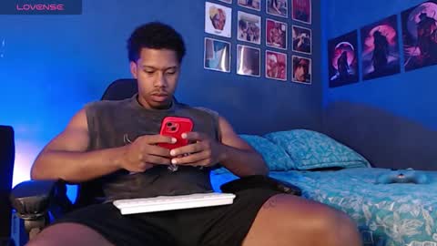 Snapshot of andrew_hoult chatting on October 28, 2025, 4:31 pm Andrew online show from October 28, 2025, 4:31 pm