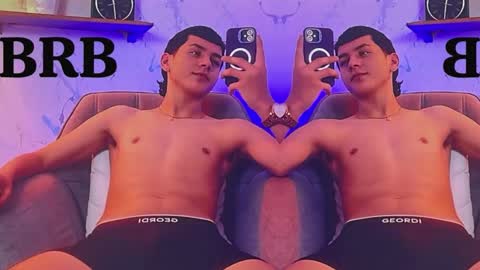 Snapshot of andrew_restrepo chatting on October 1, 2025, 11:00 pm andrew restrepo online show from October 1, 2025, 11:00 pm