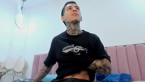 andrew_sanders69 online show from January 6, 2026, 7:50 pm