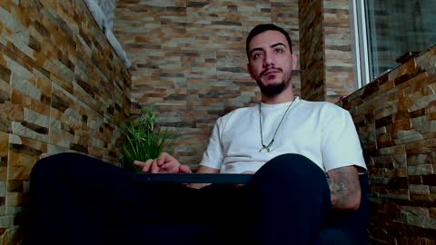 MasterRomania  online show from January 28, 2025, 4:39 am