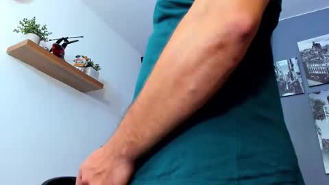 Andrew Diaz online show from December 17, 2025, 3:12 am