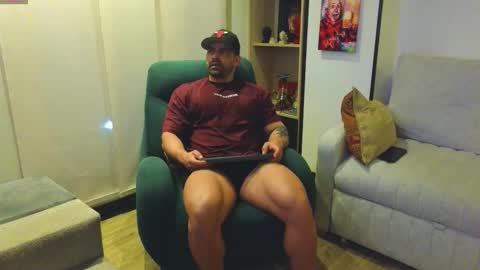 Andrew online show from February 18, 2026, 11:33 pm