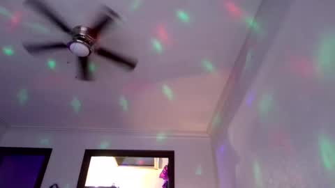 andrewgennie online show from November 18, 2025, 6:56 pm