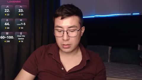 andrewmhilton_ online show from December 4, 2025, 5:06 am