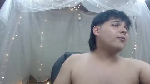 Snapshot of andrewsmile_ chatting on December 23, 2024, 3:55 pm ANDREW online show from December 23, 2024, 3:55 pm