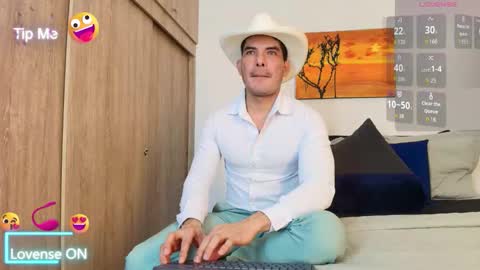 andrewstelee online show from December 5, 2025, 1:58 am