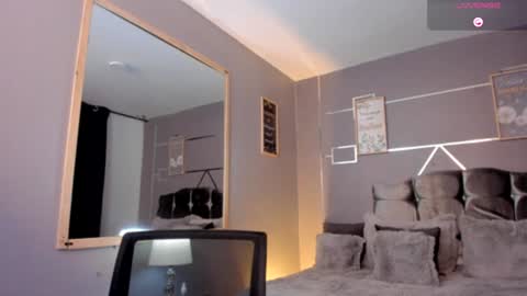      online show from February 7, 2025, 12:50 pm