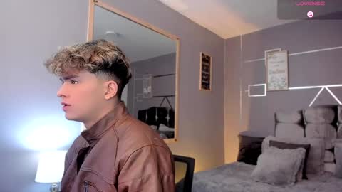      online show from February 8, 2025, 1:22 pm