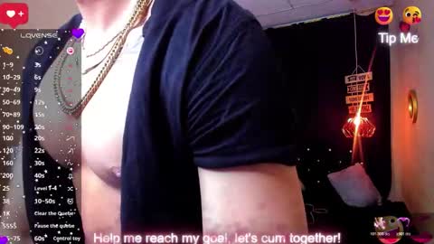      online show from December 5, 2025, 3:48 am