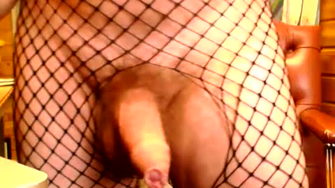 Snapshot of andski chatting on April 16, 2026, 7:42 am andski online show from April 16, 2026, 7:42 am