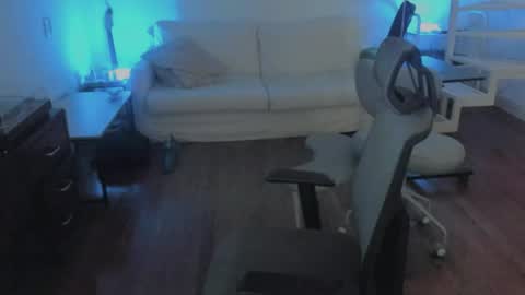 Andrew online show from April 19, 2026, 6:02 am