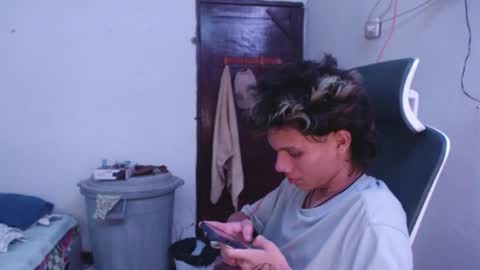 andy_dan1 online show from June 8, 2026, 10:48 am