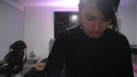 andy_eagleton_20 online show from June 7, 2026, 8:34 pm