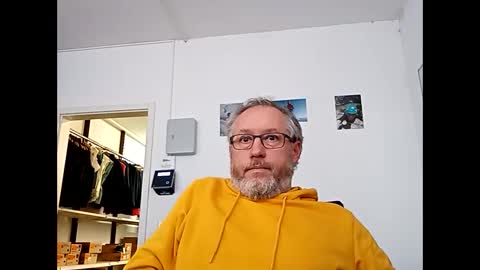 Snapshot of andyberg8 chatting on February 27, 2025, 2:21 pm Andy online show from February 27, 2025, 2:21 pm