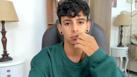 andyxibrat online show from June 9, 2026, 12:06 pm