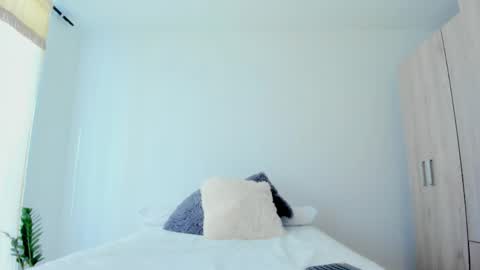 Andy  online show from April 20, 2026, 1:25 pm