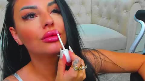 Anne online show from February 11, 2025, 10:18 pm