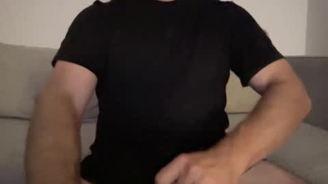 anewsummer online show from November 14, 2025, 2:54 am