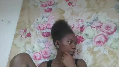 Snapshot of angeeliine chatting on February 28, 2026, 9:32 am angeeliine online show from February 28, 2026, 9:32 am