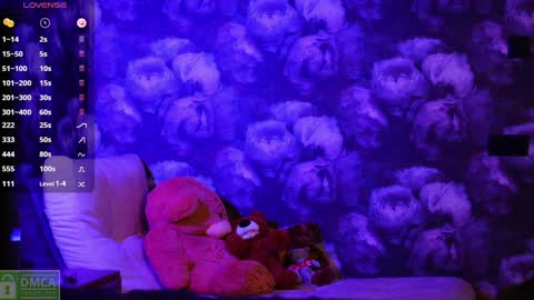 Snapshot of angeellina chatting on December 8, 2024, 2:28 am angeellina online show from December 8, 2024, 2:28 am