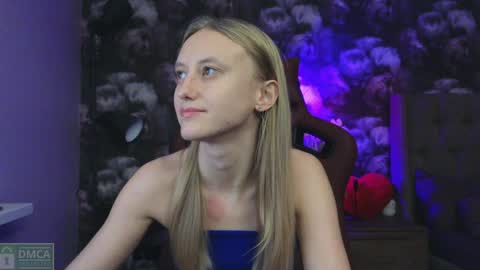 Snapshot of angeellina chatting on January 28, 2025, 1:39 am angeellina online show from January 28, 2025, 1:39 am