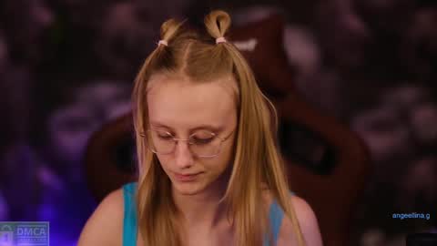 Snapshot of angeellina chatting on March 3, 2025, 6:12 pm angeellina online show from March 3, 2025, 6:12 pm