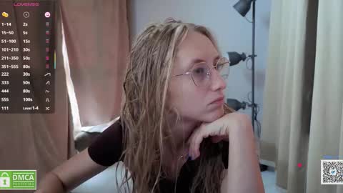 Snapshot of angeellina chatting on October 3, 2025, 6:32 am angeellina online show from October 3, 2025, 6:32 am