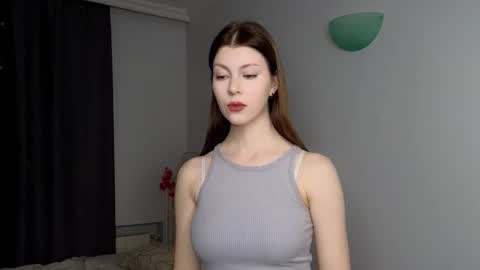 Keira online show from November 4, 2025, 6:40 pm