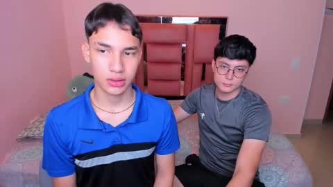 Snapshot of angel_and_jef chatting on November 23, 2025, 12:10 am Angel and Jeff online show from November 23, 2025, 12:10 am