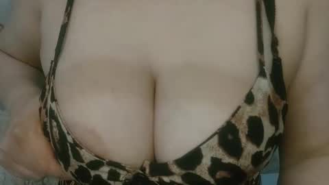 Angel coco online show from December 15, 2025, 5:12 am