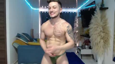 Angel Curl online show from April 16, 2026, 7:14 pm