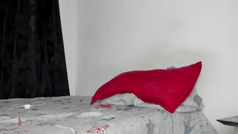 Snapshot of angel_damons_ chatting on January 24, 2025, 5:21 pm Angel Damons online show from January 24, 2025, 5:21 pm