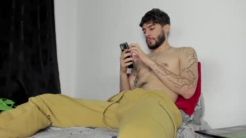 Snapshot of angel_damons_ chatting on January 29, 2025, 12:13 pm Angel Damons online show from January 29, 2025, 12:13 pm