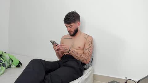 Snapshot of angel_damons_ chatting on March 9, 2025, 4:44 pm Angel Damons online show from March 9, 2025, 4:44 pm