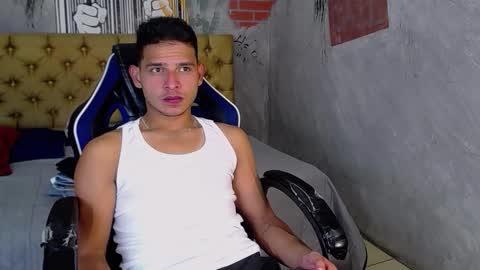 Snapshot of angel_dusstt chatting on November 26, 2025, 1:01 pm Angel Dusstt online show from November 26, 2025, 1:01 pm