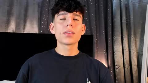 Snapshot of angel_eros_ chatting on February 14, 2026, 7:05 am Angel online show from February 14, 2026, 7:05 am