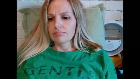 ANGEL online show from November 2, 2025, 10:06 am