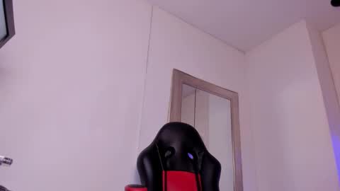 angel hardy online show from September 19, 2025, 12:06 pm