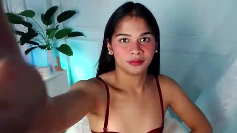 Snapshot of angel_indiguise chatting on January 22, 2025, 6:10 am angela online show from January 22, 2025, 6:10 am