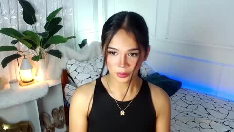 Snapshot of angel_indiguise chatting on February 3, 2025, 6:45 am angela online show from February 3, 2025, 6:45 am