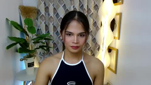 Snapshot of angel_indiguise chatting on February 21, 2025, 8:27 pm angela online show from February 21, 2025, 8:27 pm