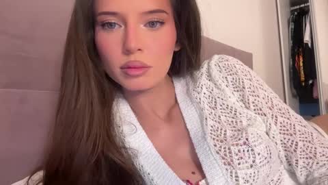 isia online show from April 5, 2026, 10:40 pm