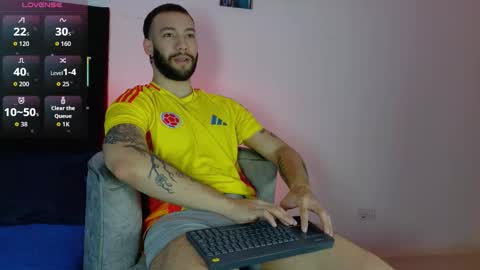 angel_kyrozz online show from March 26, 2026, 7:19 pm