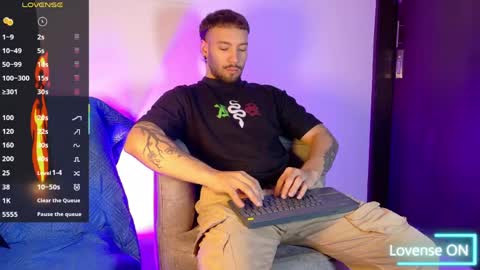 angel_kyrozz online show from June 8, 2026, 7:14 pm