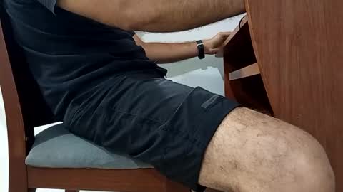 ngel online show from February 3, 2025, 3:42 am